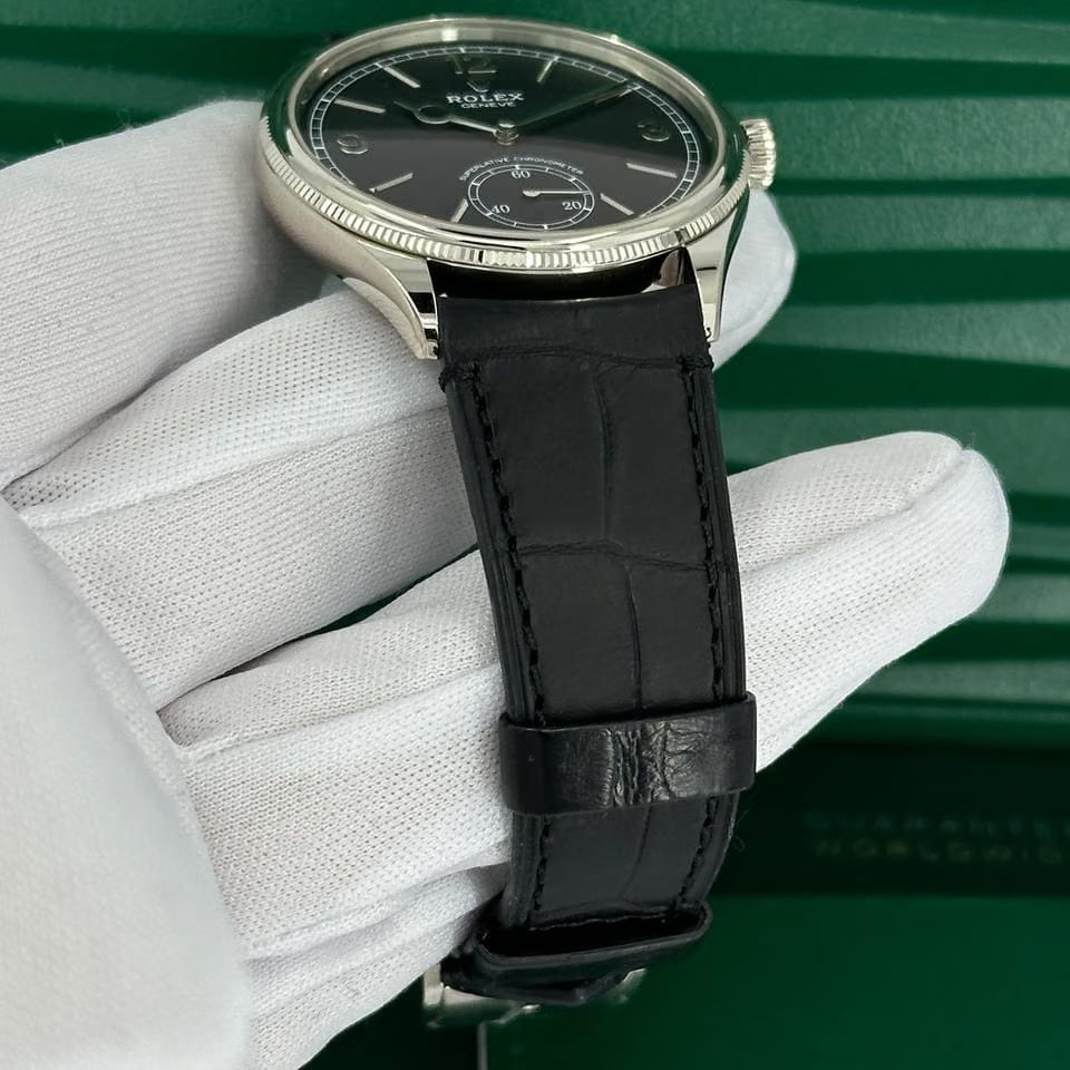 Rolex | 1908 | 52509 | White gold | 39 mm | Black | Automatic