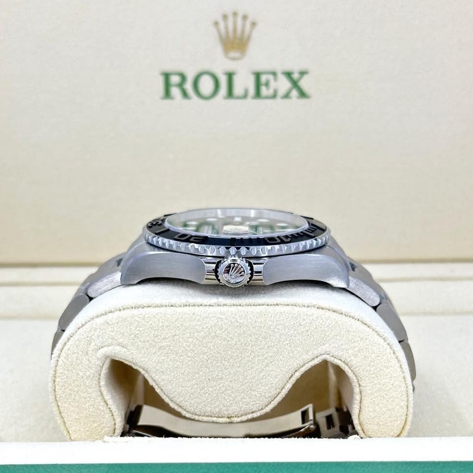 Rolex | Yacht-Master | 226627-0001 | Titanium | 42 mm | Titanium | Black | Automatic