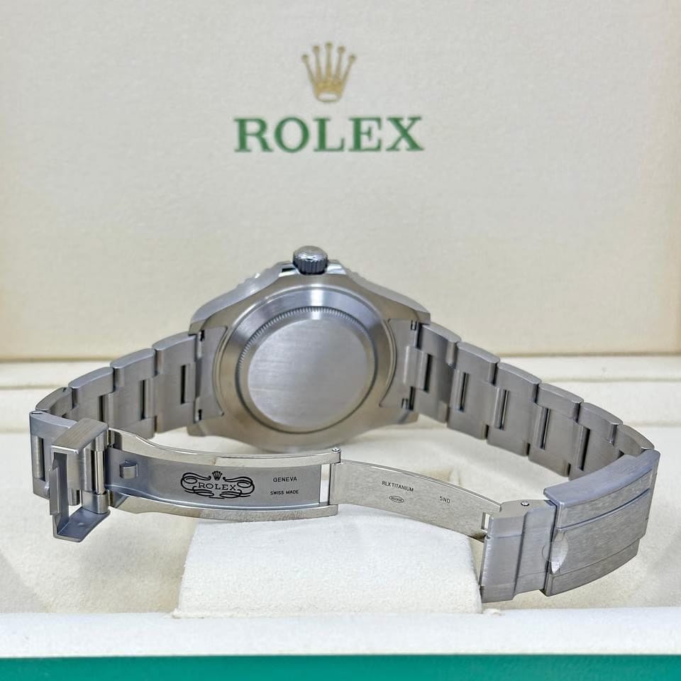 Rolex | Yacht-Master | 226627-0001 | Titanium | 42 mm | Titanium | Black | Automatic