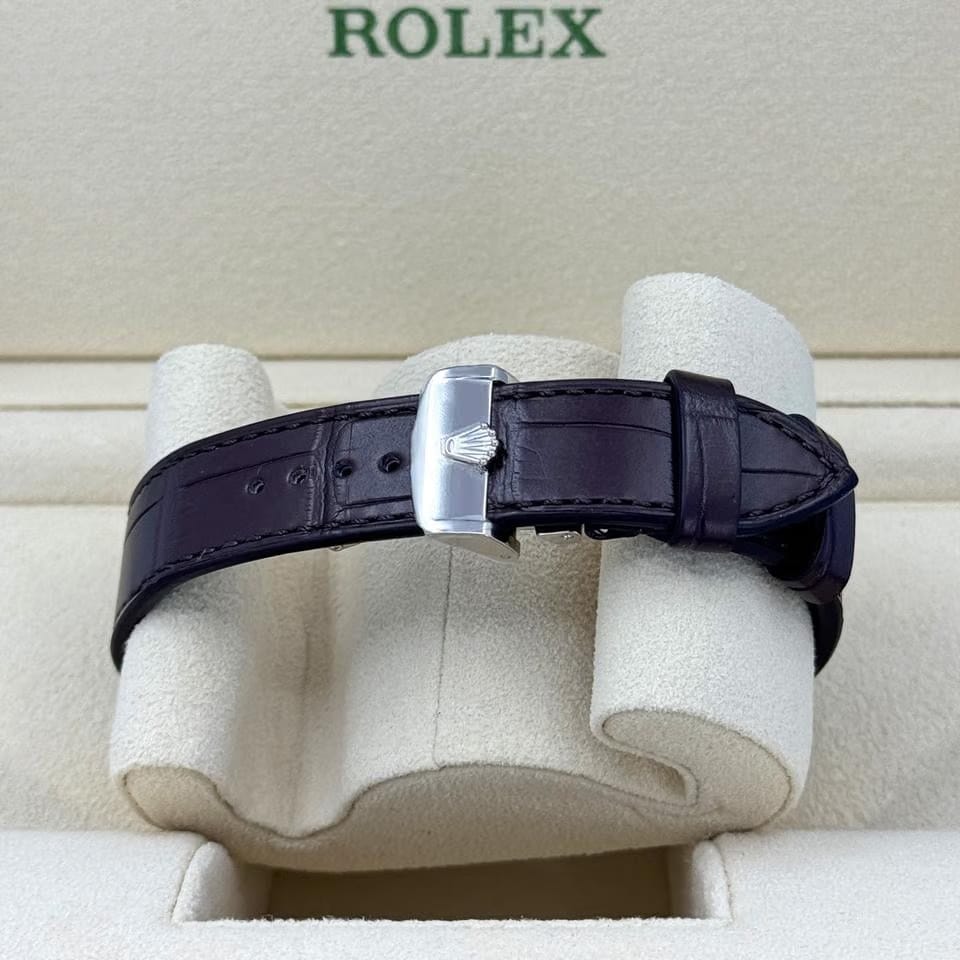 Rolex | 1908 | 52509-0006 | White gold | 39 mm | Leather | White | Manual winding