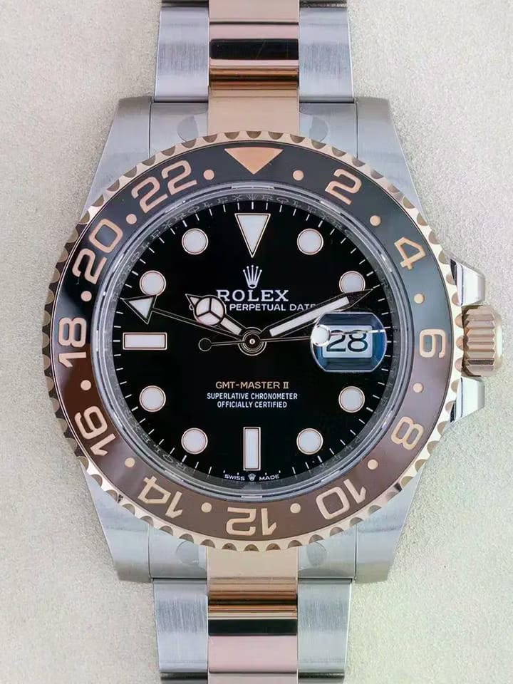 Rolex | GMT-Master II | 126711CHNR | Gold/Steel | 40 x 4 mm | Gold/Steel | Black | Automatic