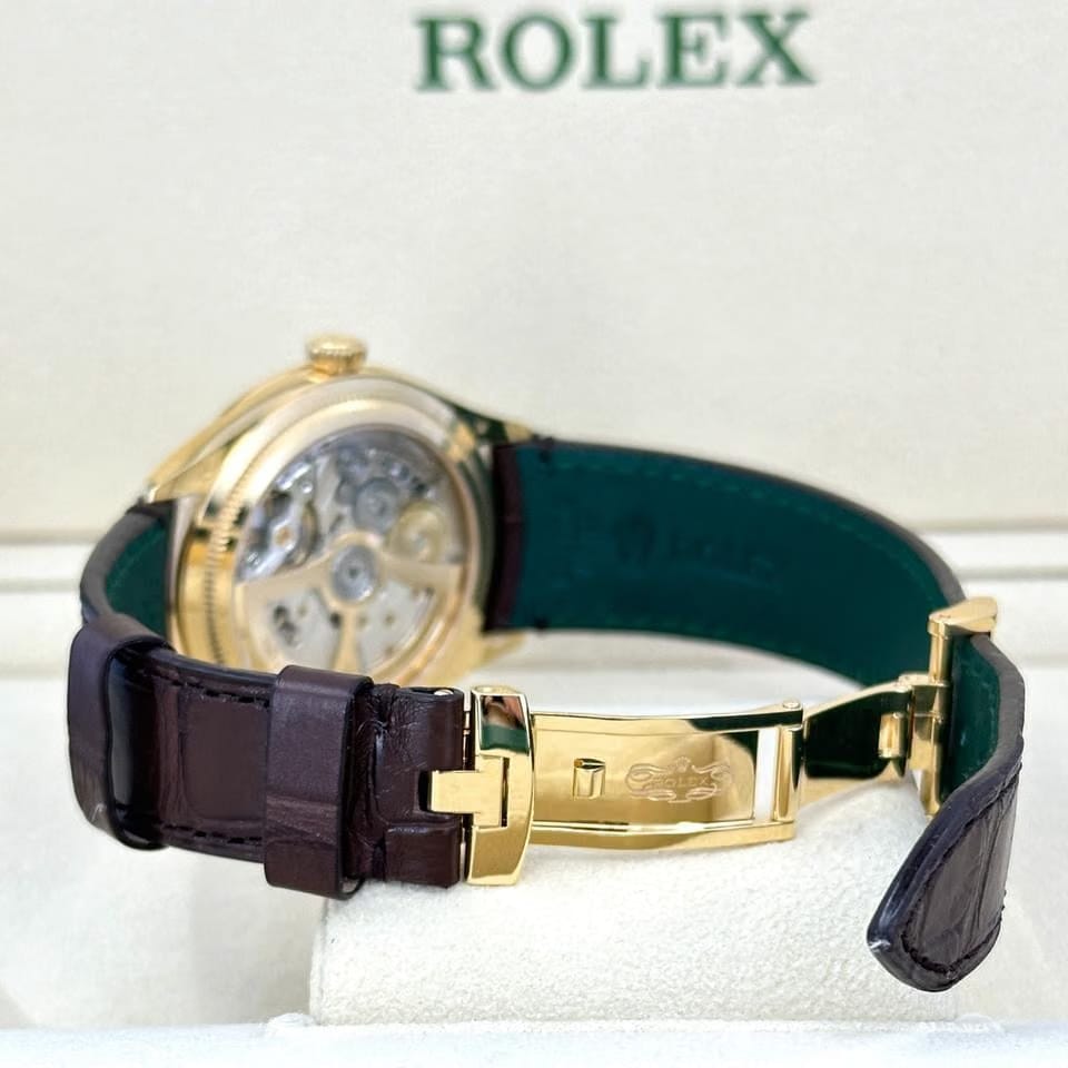 Rolex | 1908 | 52508-0006 | Yellow gold | 39 mm | Leather | White | Automatic