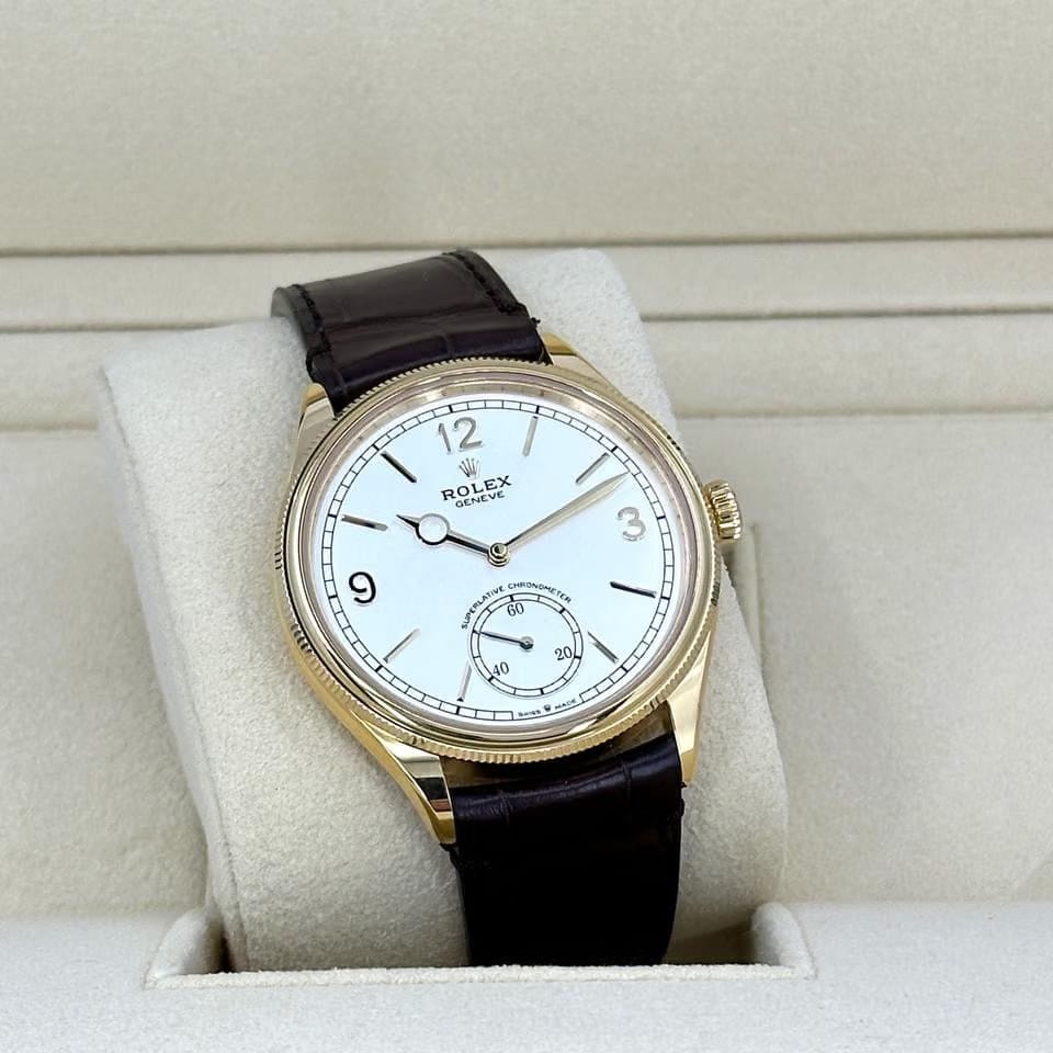 Rolex | 1908 | 52508-0006 | Yellow gold | 39 mm | Leather | White | Automatic