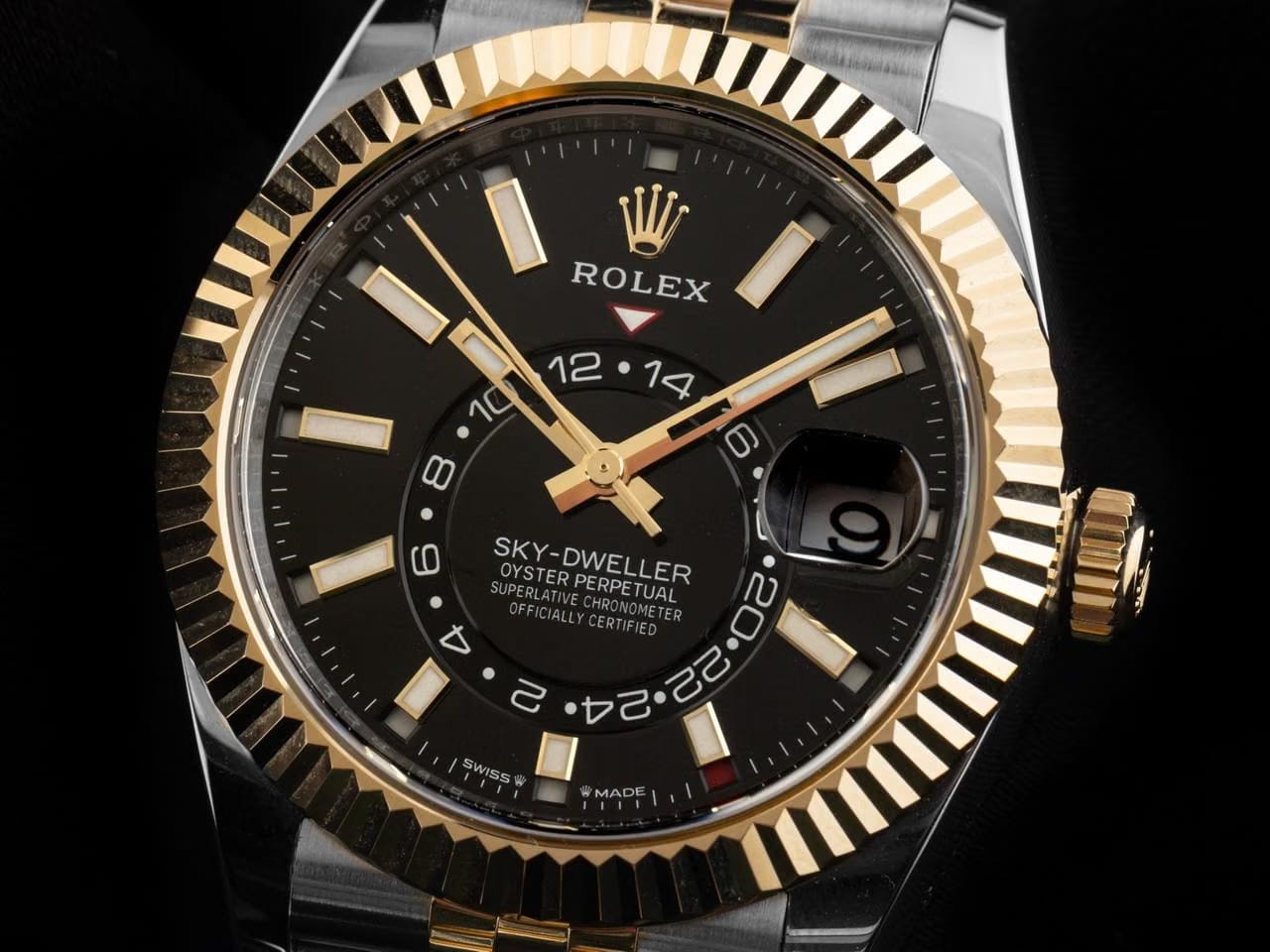 Rolex | Sky-Dweller | 336933 | Gold/Steel | 42 mm | Black