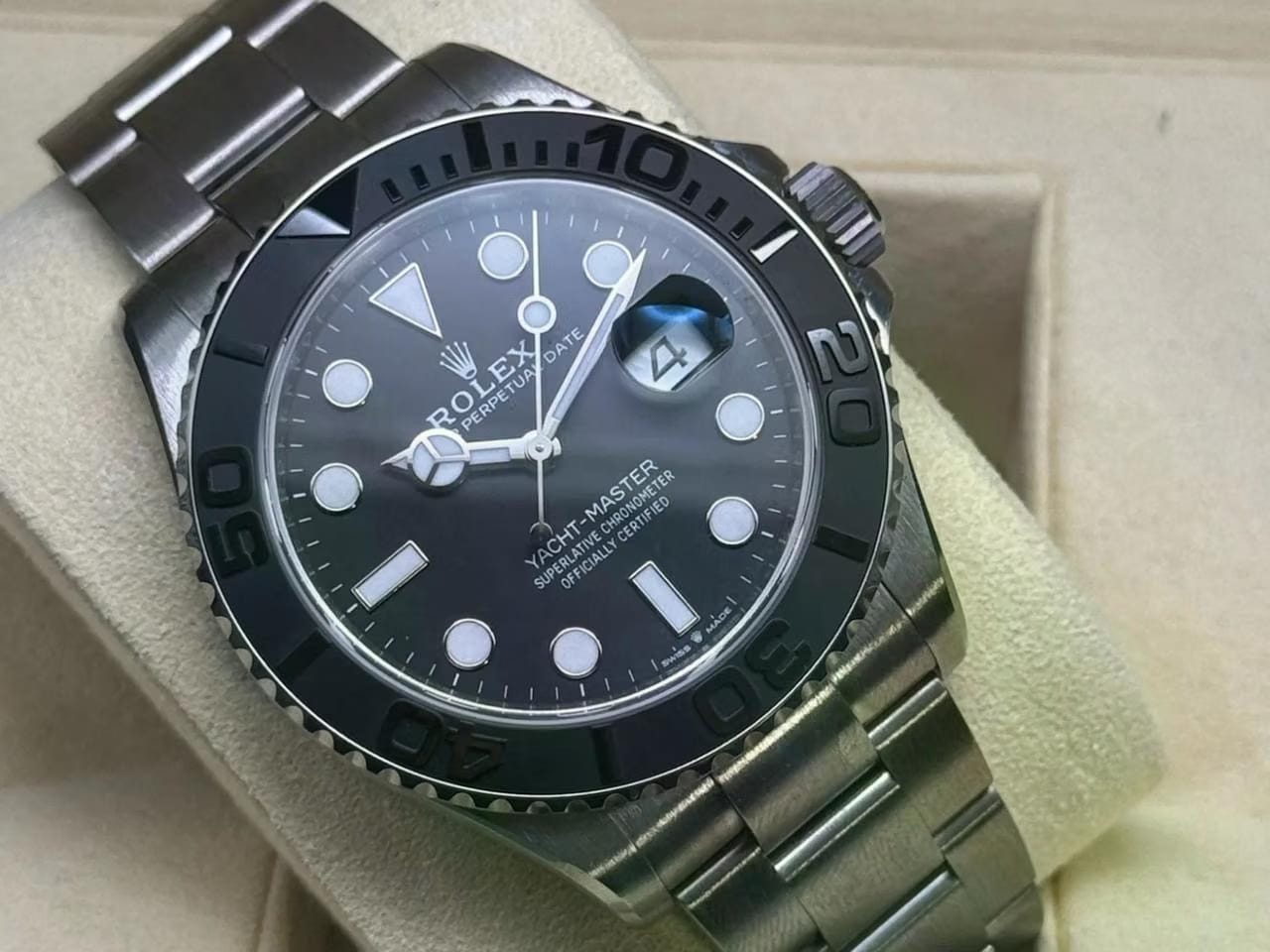 Rolex | Yacht-Master | 226627 | 42 mm | Black | Automatic