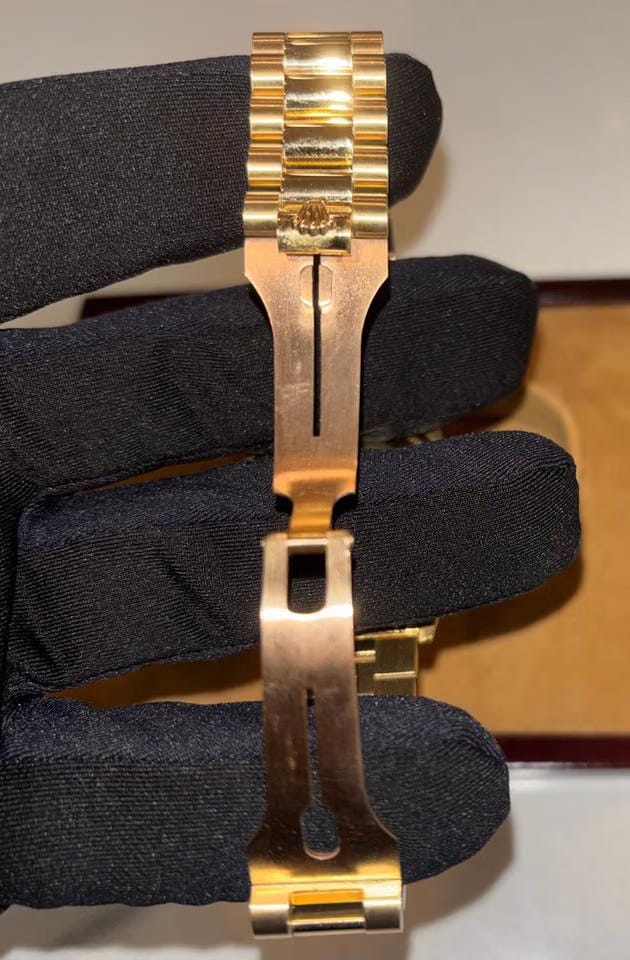 Rolex | Day-Date | 18238 | Yellow gold | 36 mm | Yellow gold | Champagne | Automatic