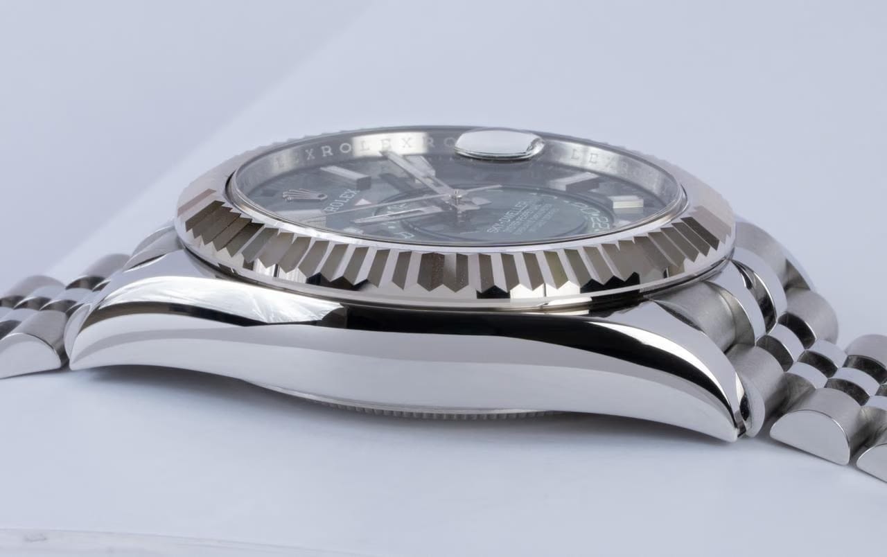 Rolex | Sky-Dweller | M336934-0002 | Steel | 42 x 51 mm | Steel | Green | Automatic