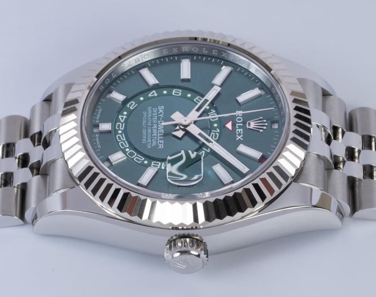 Rolex | Sky-Dweller | M336934-0002 | Steel | 42 x 51 mm | Steel | Green | Automatic