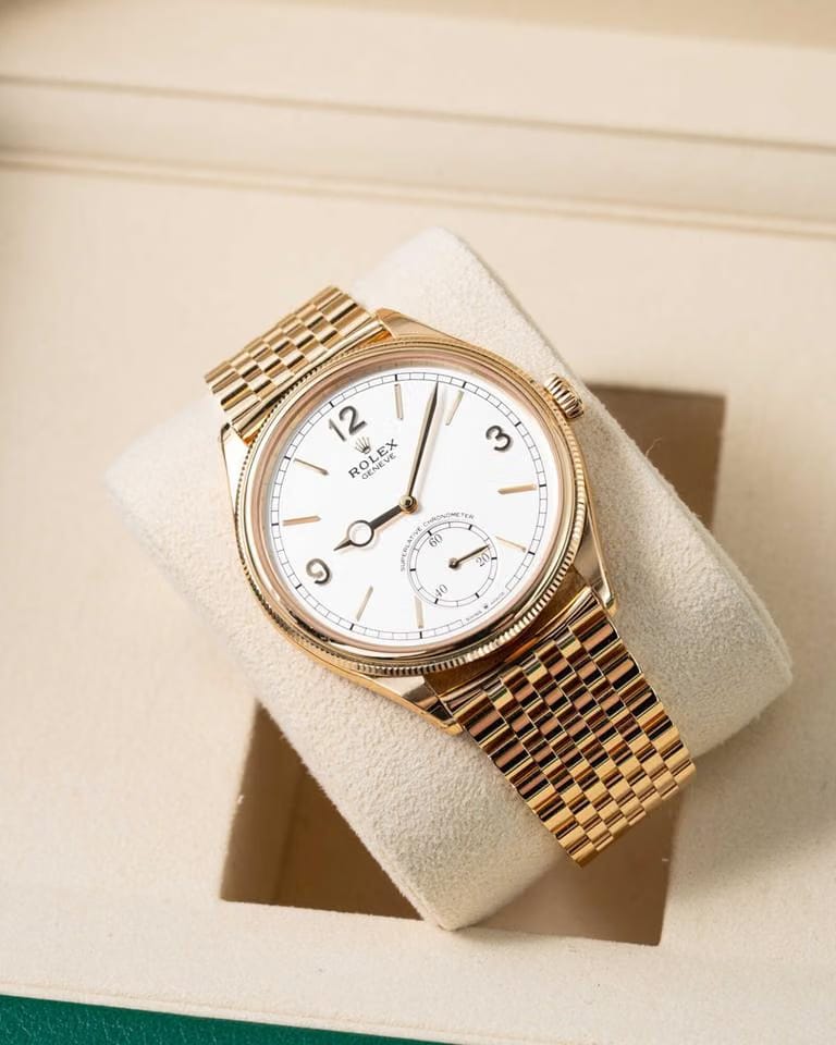 Rolex | 1908 | 52508 | Yellow gold | 39 mm | White | Automatic