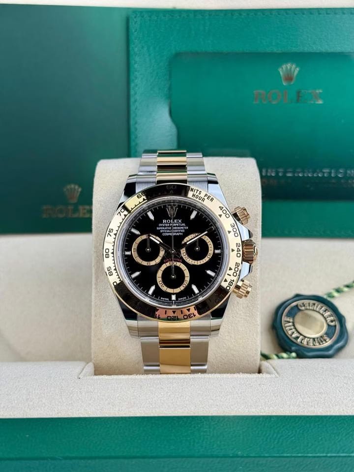 Rolex | Daytona | 126503 | Yellow gold | 40 mm | Gold/Steel | Black | Automatic