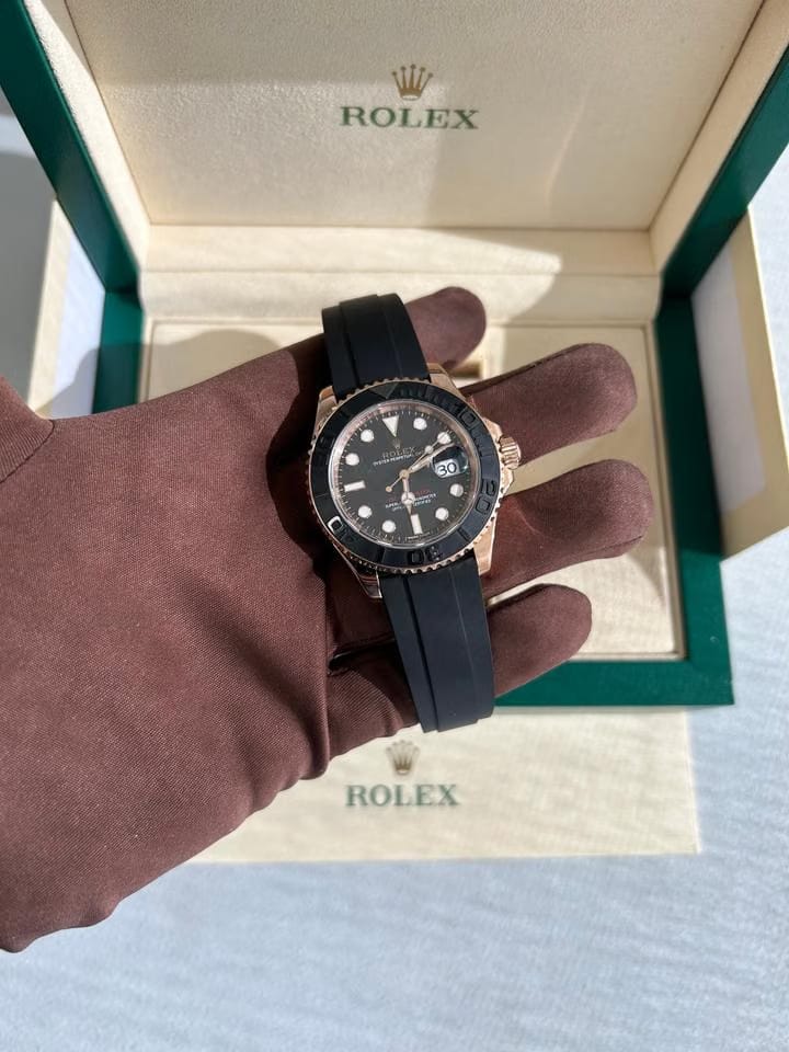 Rolex | Yacht-Master | 126655 | Rose gold | 40 mm | Rubber | Black | Automatic