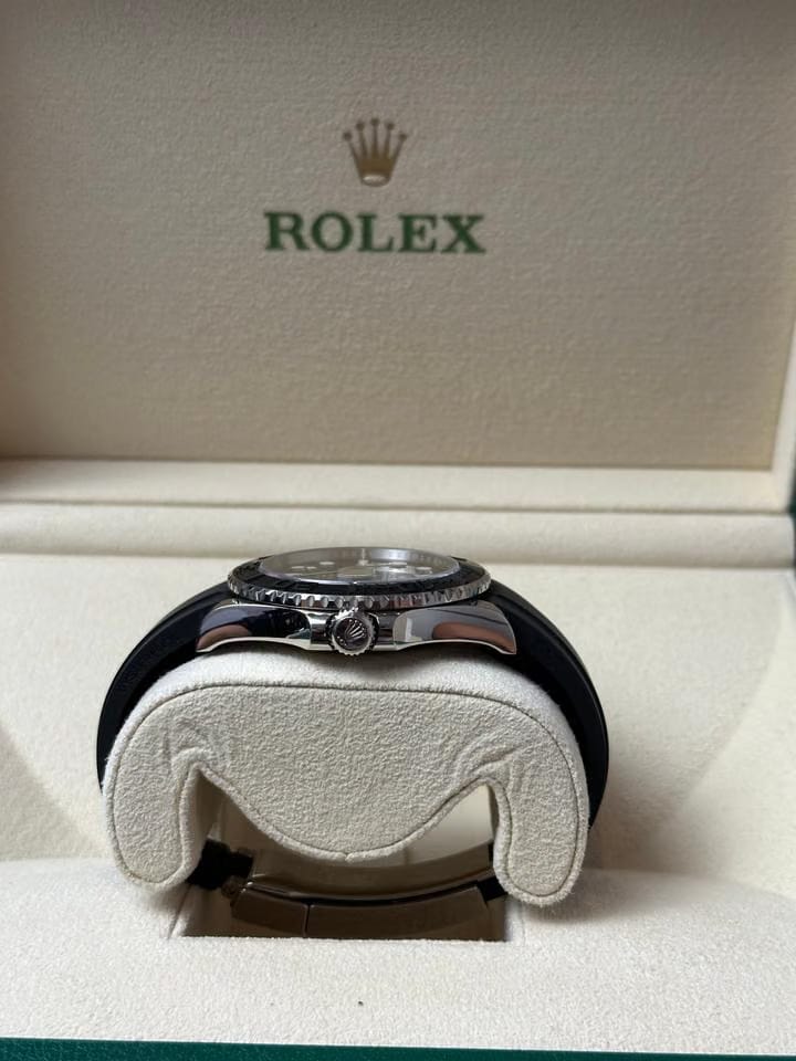 Rolex | Yacht-Master | 226659 | Steel | 42 mm | Rubber | Black | Automatic