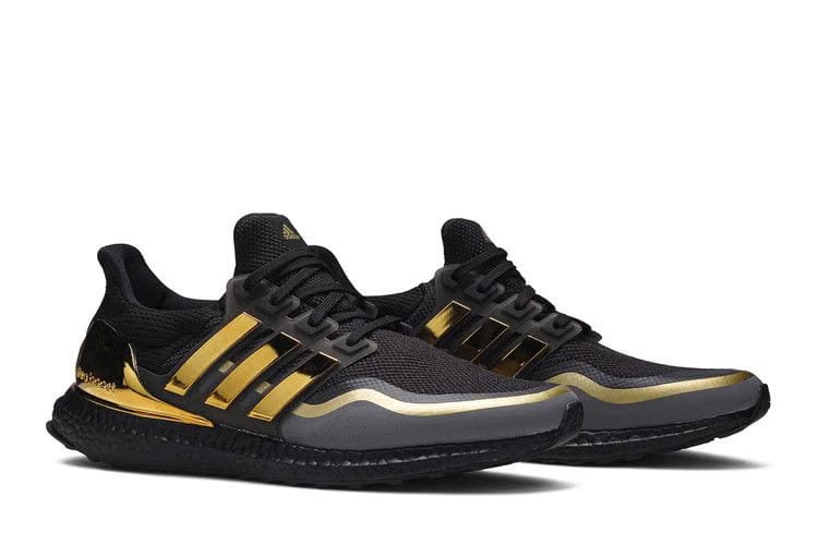 UltraBoost Metallic Gold