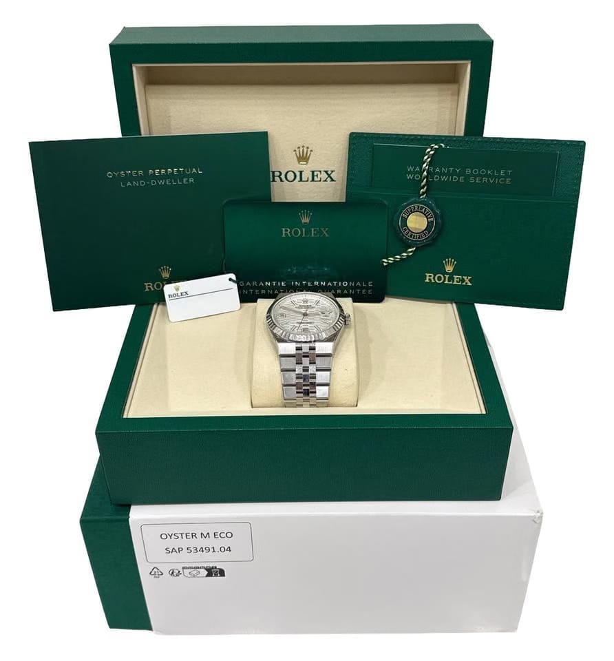 Rolex | Land-Dweller | 127334 | Gold/Steel | 40 mm | Steel | White | Automatic