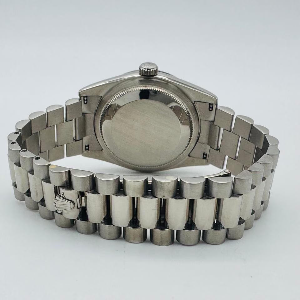 Rolex | Day-Date | 118239 | White gold | 36 x 43 mm | White gold | Blue | Automatic