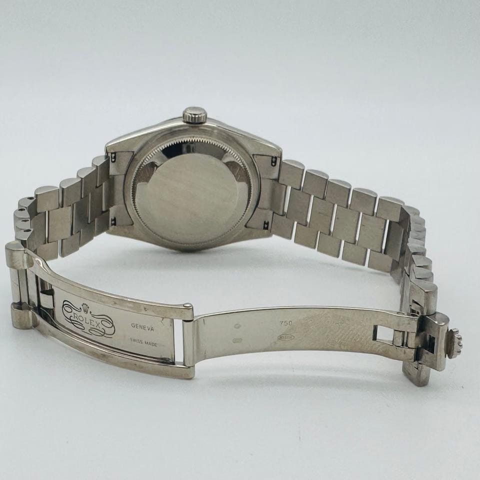 Rolex | Day-Date | 118239 | White gold | 36 x 43 mm | White gold | Blue | Automatic
