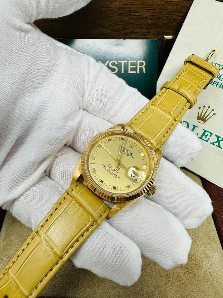 Rolex | Oyster Perpetual | 15238 | Yellow gold | 34 mm | Leather | Champagne | Automatic