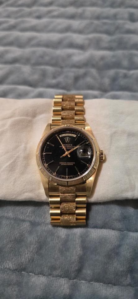 Rolex | Day-Date | 18248 | Yellow gold | 36 mm | Yellow gold | Black | Automatic