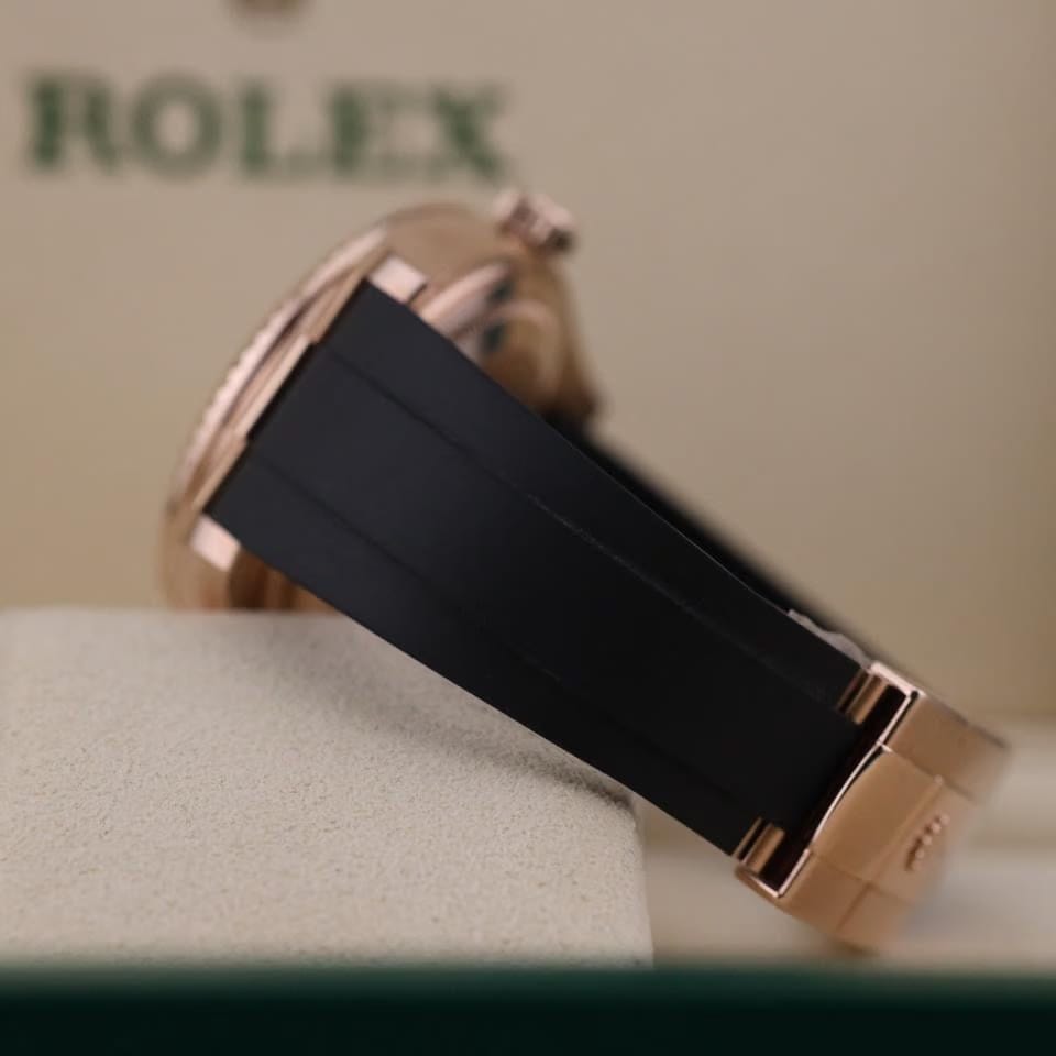 Rolex | Sky-Dweller | 326235 | Rose gold | 42 mm | Rubber | Brown | Automatic