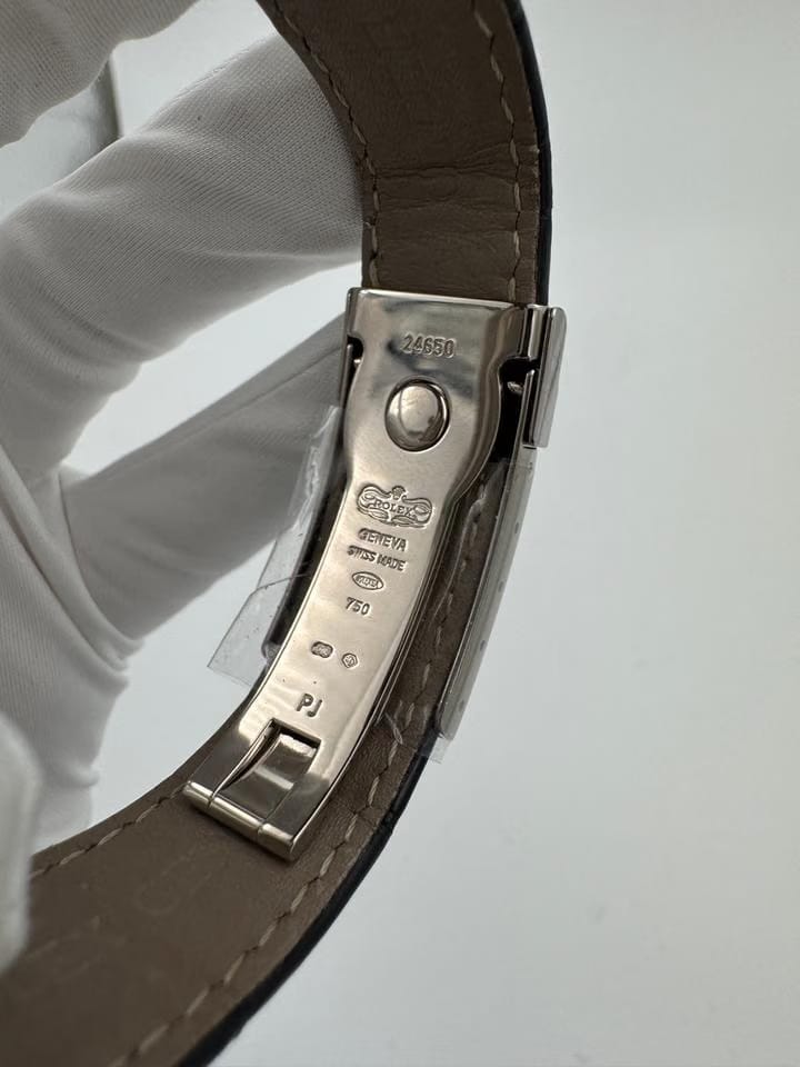 Rolex | Daytona | 116519LN | White gold | 40 x 43 mm | Rubber | Black | Automatic