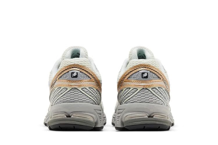 860v2 Sea Salt Gold Metallic