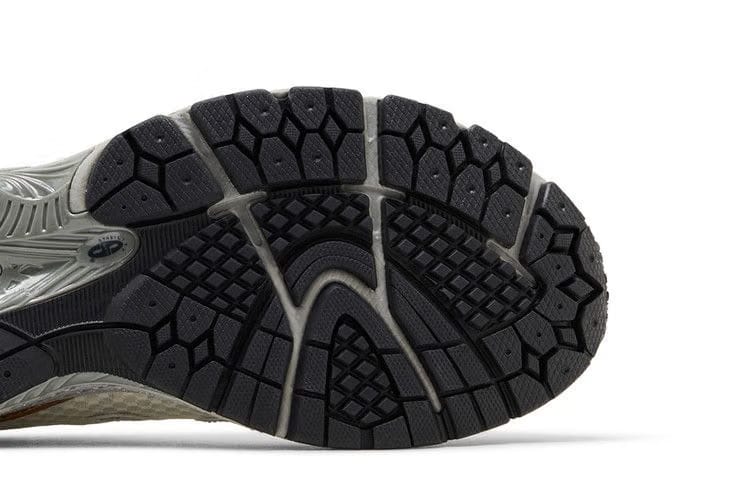 860v2 Sea Salt Gold Metallic
