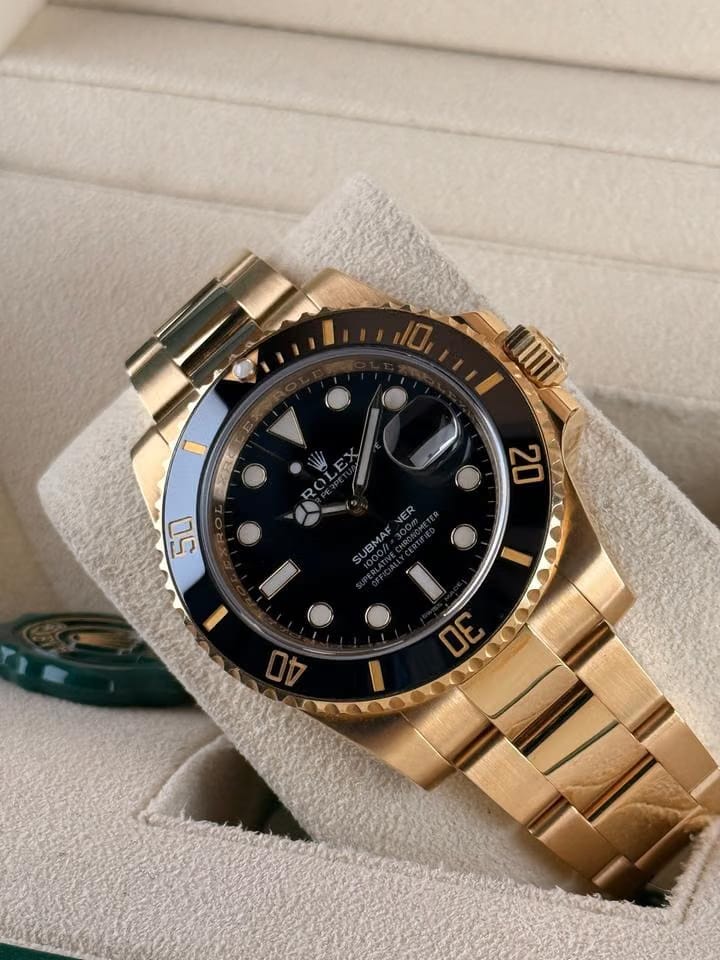 Rolex | Submariner | 116618LN | Yellow gold | 40 mm | Yellow gold | Black | Automatic