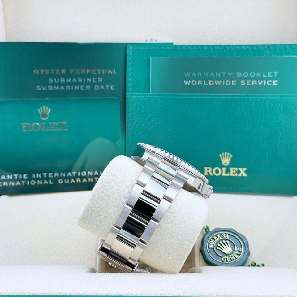 Rolex | Submariner | 126619 | White gold | 41 mm | White gold | Black | Automatic