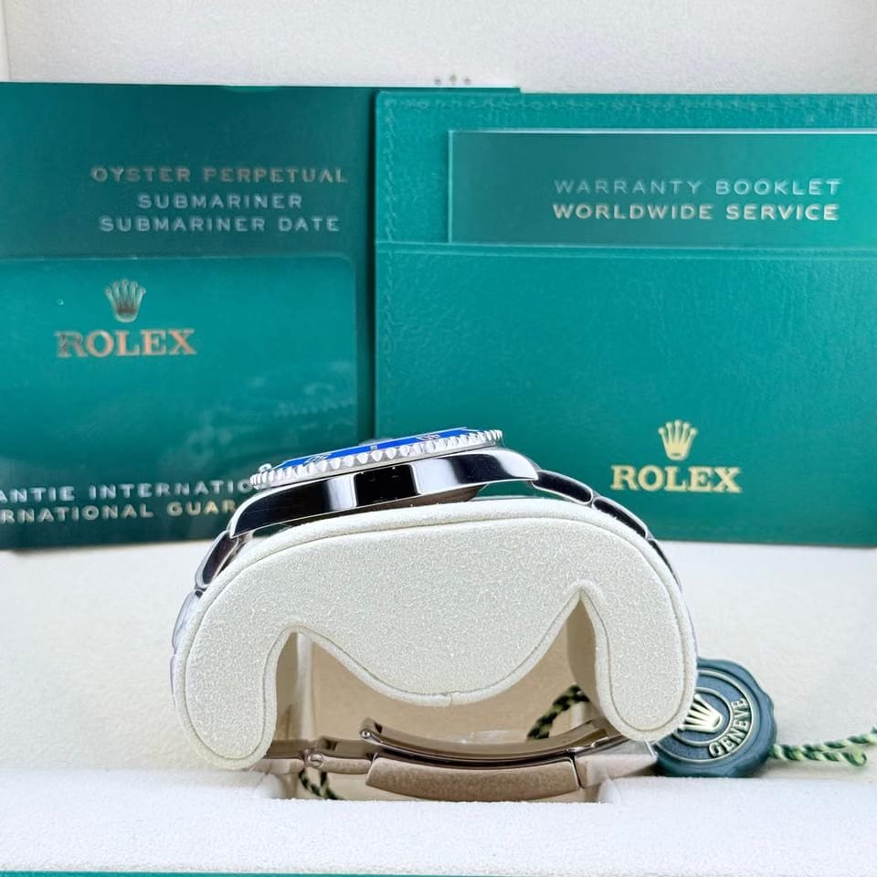 Rolex | Submariner | 126619 | White gold | 41 mm | White gold | Black | Automatic