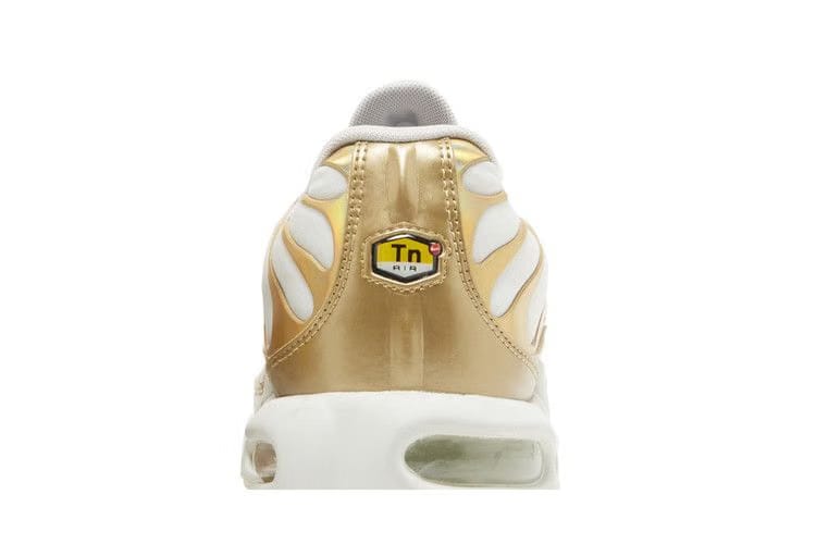 Wmns Air Max Plus 'White Gold'