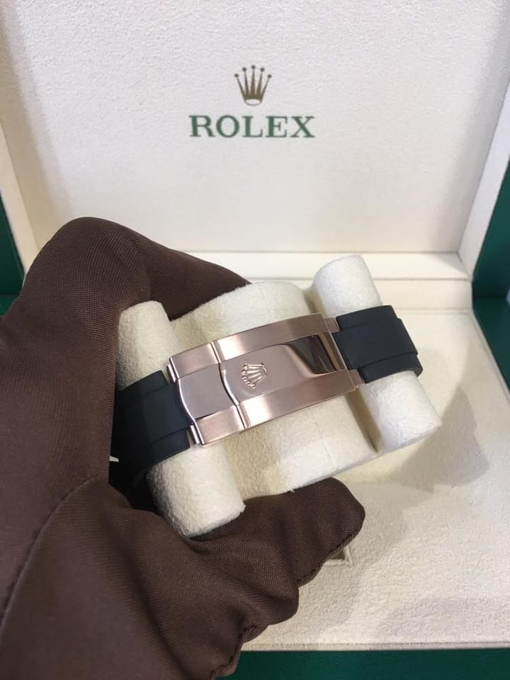 Rolex | Sky-Dweller | 326238 | Rose gold | 42 mm | Rubber | Black | Automatic