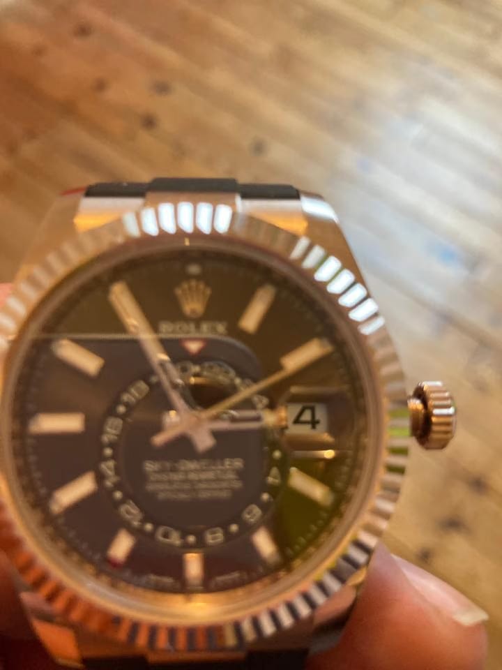 Rolex | Sky-Dweller | 326235-0002 | Rose gold | 42 mm | Rubber | Brown | Automatic