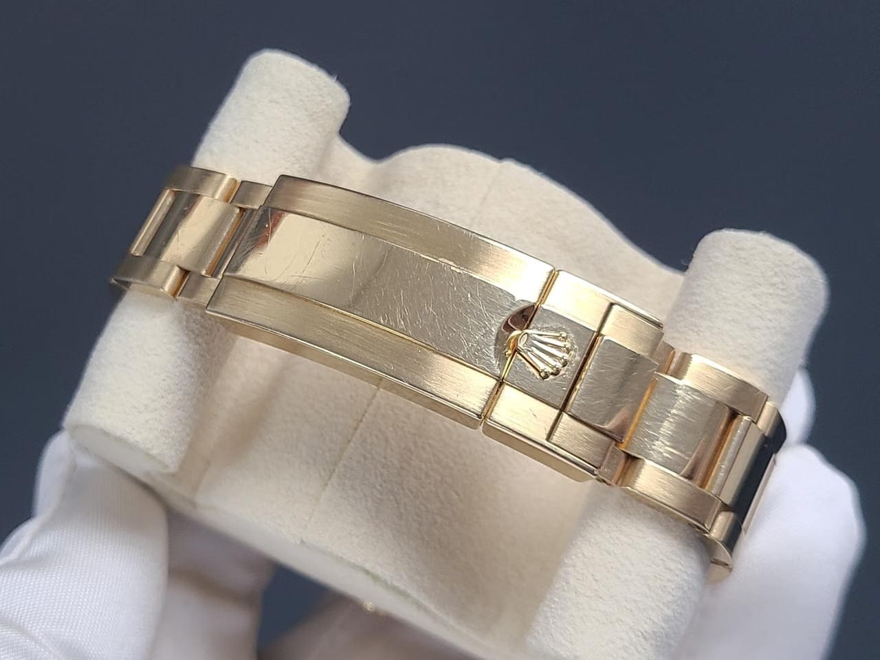 Rolex | Submariner | 116618LB | Yellow gold | 40 mm | Yellow gold | Blue | Automatic