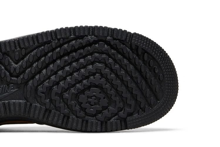 Air Force 1 Boot Black University Gold