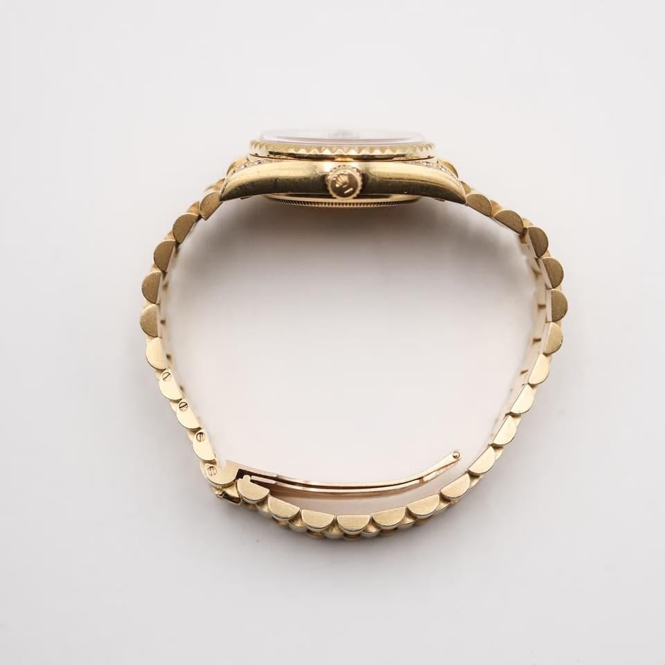 Rolex | Day-Date | 18018 | Yellow gold | 36 mm | Yellow gold | Black | Automatic