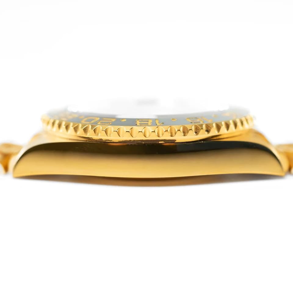 Rolex | GMT-Master II | 126718grnr | Yellow gold | 40 mm | Yellow gold | Black | Automatic