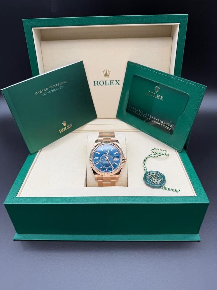 Rolex | Sky-Dweller | 336935 | Rose gold | 42 mm | Rose gold | Blue | Automatic