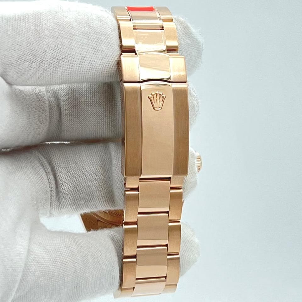 Rolex | Sky-Dweller | 326935 | Rose gold | 42 mm | Rose gold | Blue | Automatic