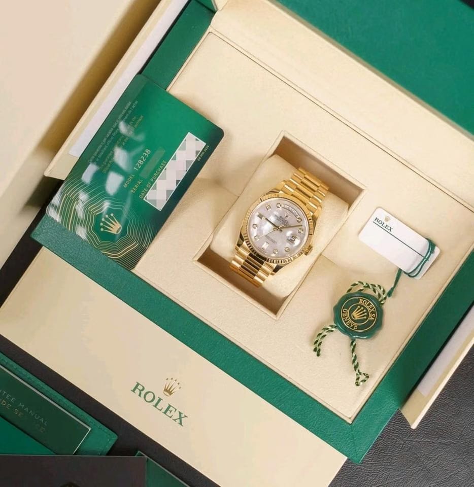 Rolex | Day-Date | 128238 | 36 x 43 mm | Yellow gold | Automatic