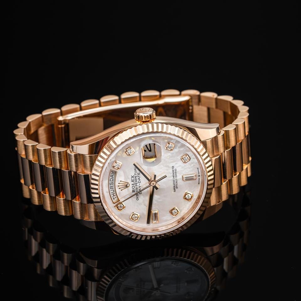 Rolex | Day-Date | 128235 | Rose gold | 36 x 43 mm | Rose gold | Mother of pearl | Automatic