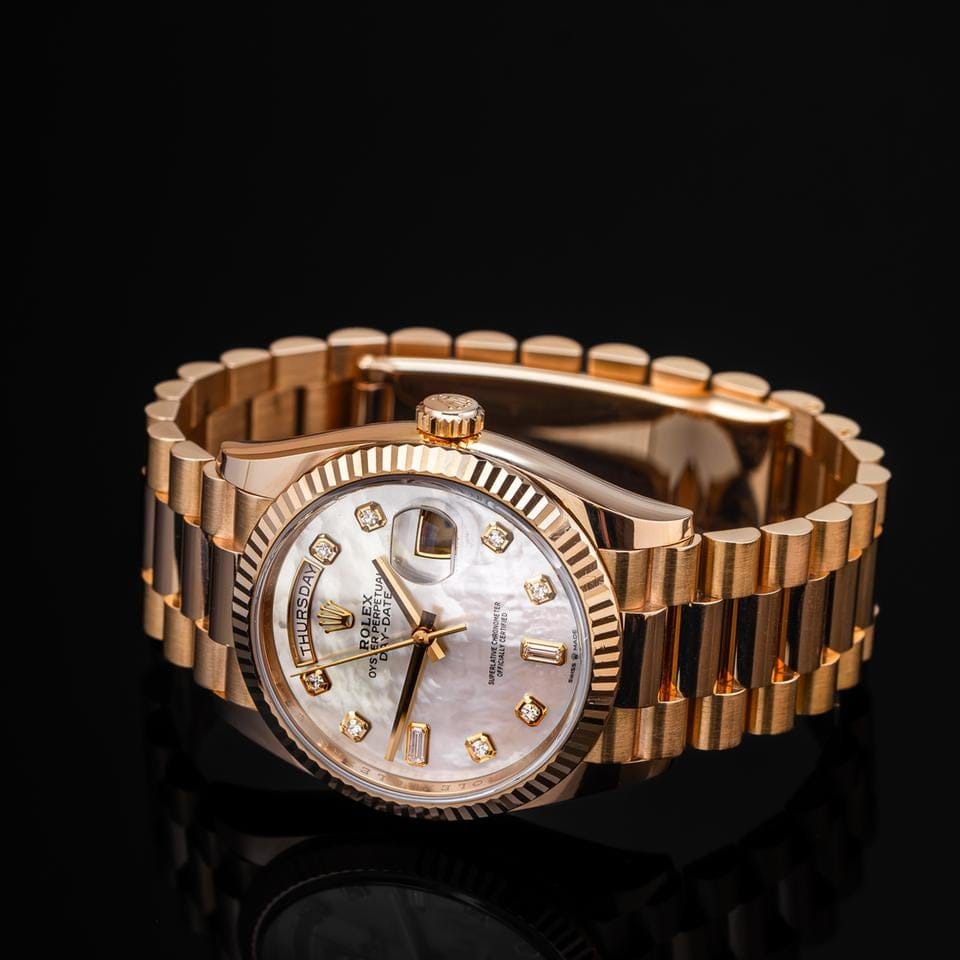 Rolex | Day-Date | 128235 | Rose gold | 36 x 43 mm | Rose gold | Mother of pearl | Automatic