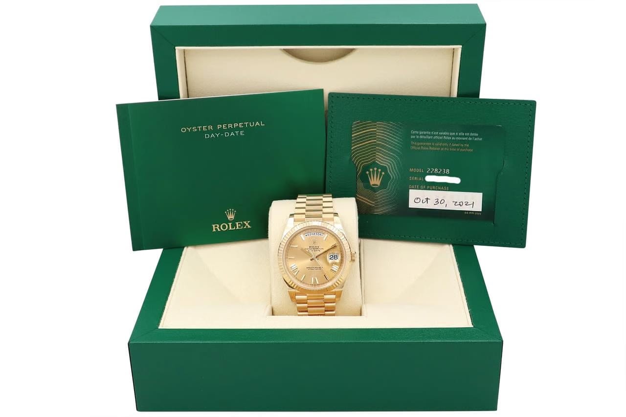 Rolex | Day-Date | 228238 | Yellow gold | 40 mm | Yellow gold | Gold | Automatic