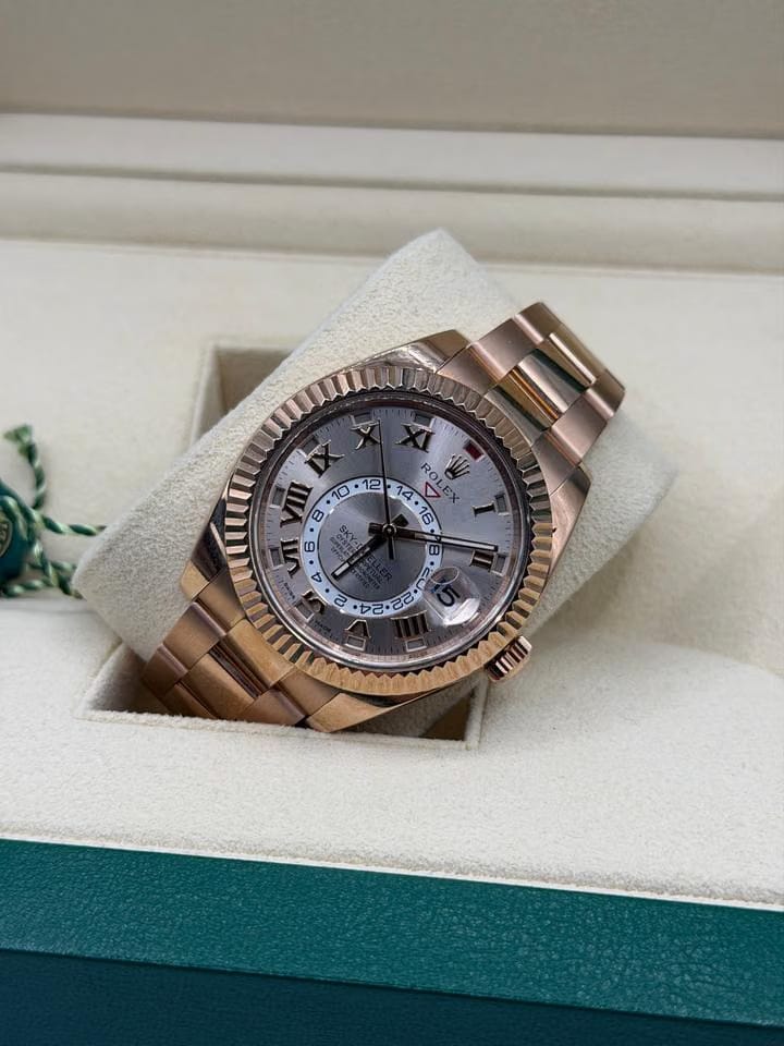 Rolex | Sky-Dweller | 326935 | Rose gold | 42 mm | Rose gold | Pink | Automatic