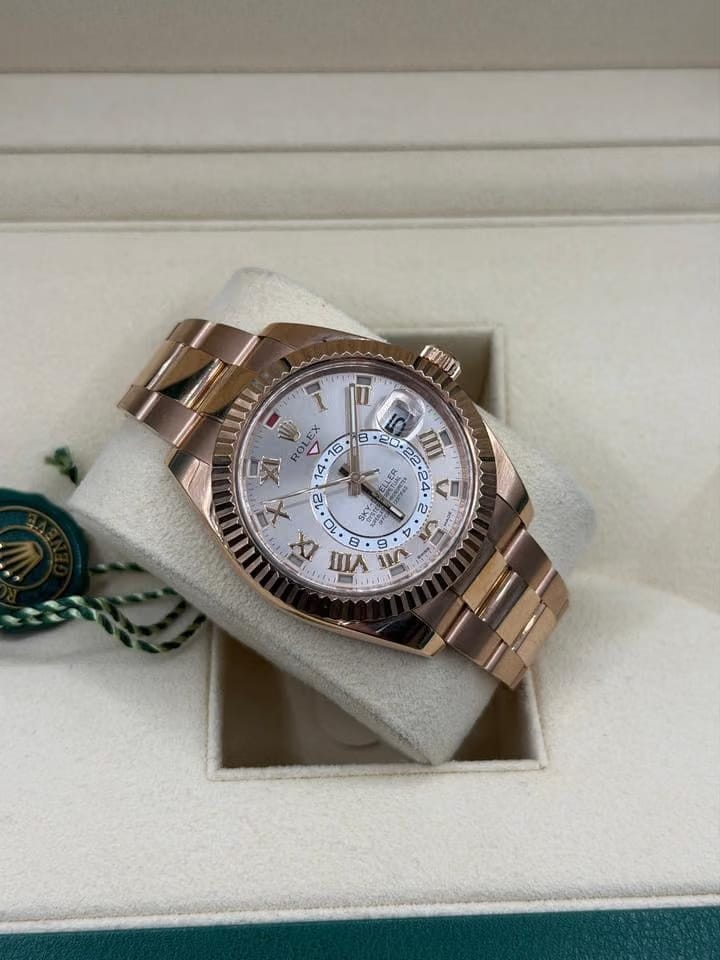 Rolex | Sky-Dweller | 326935 | Rose gold | 42 mm | Rose gold | Pink | Automatic