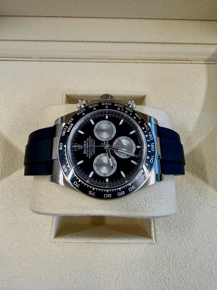 Rolex | Daytona | 126519LN-0006 | White gold | 40 mm | Rubber | Black | Automatic