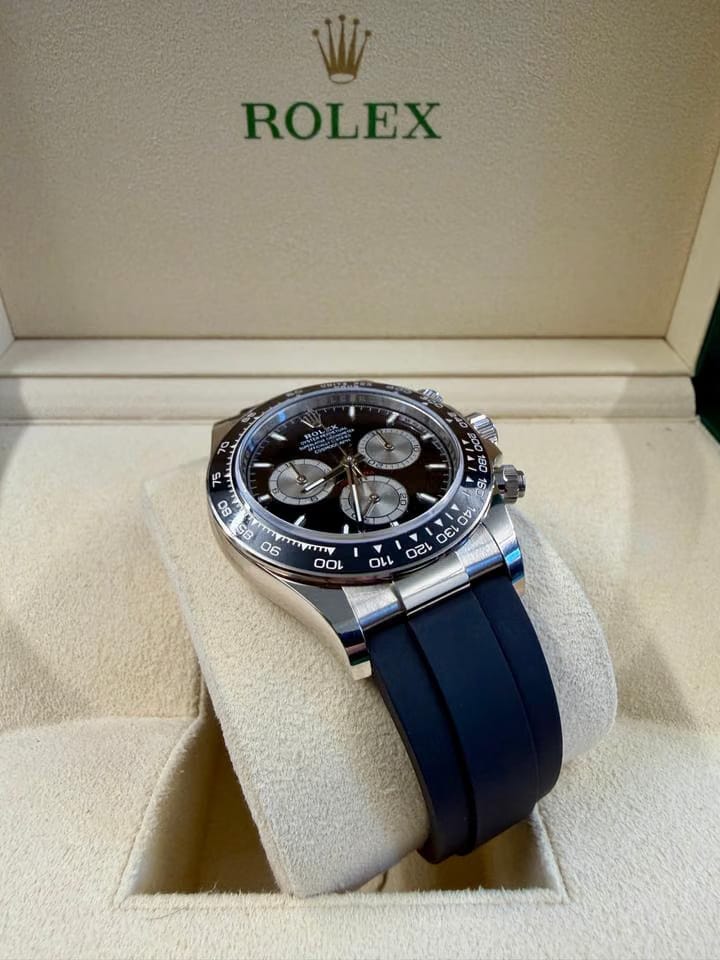 Rolex | Daytona | 126519LN-0006 | White gold | 40 mm | Rubber | Black | Automatic
