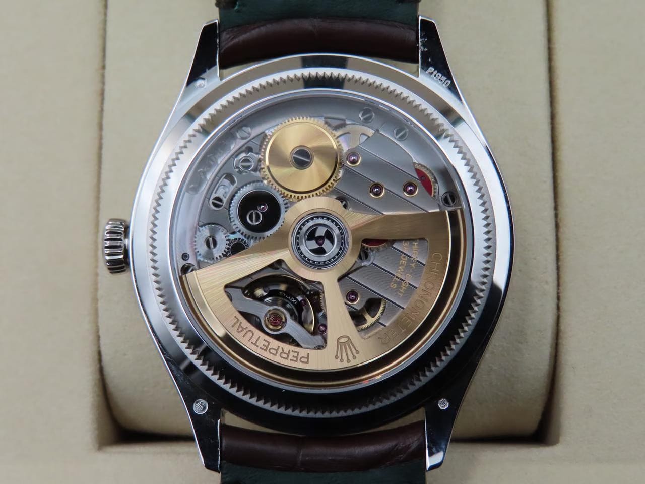 Rolex | 1908 | 52506 | Platinum | 39 x 45.1 mm | Alligator skin | Blue | Automatic