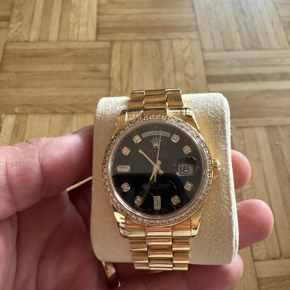 Rolex | Day-Date | 118348 | Yellow gold | 36 mm | Yellow gold | Black | Automatic