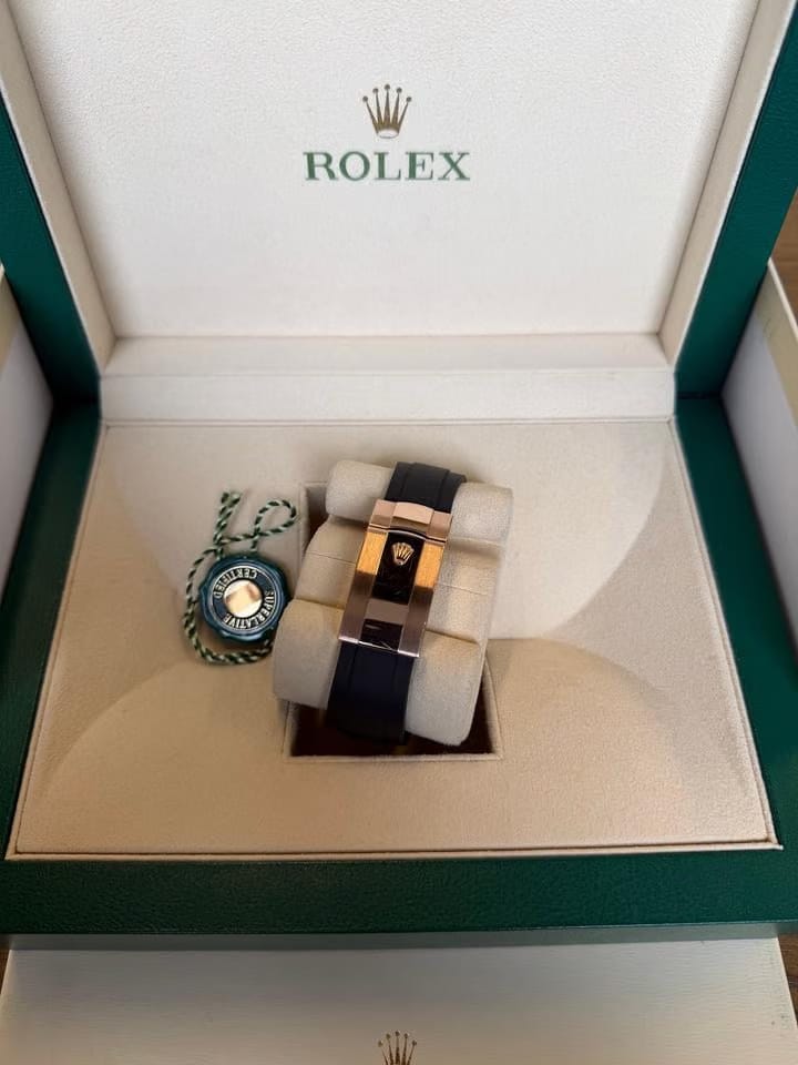 Rolex | Sky-Dweller | 336235-0002 | Rose gold | 42 mm | Rubber | Brown | Automatic