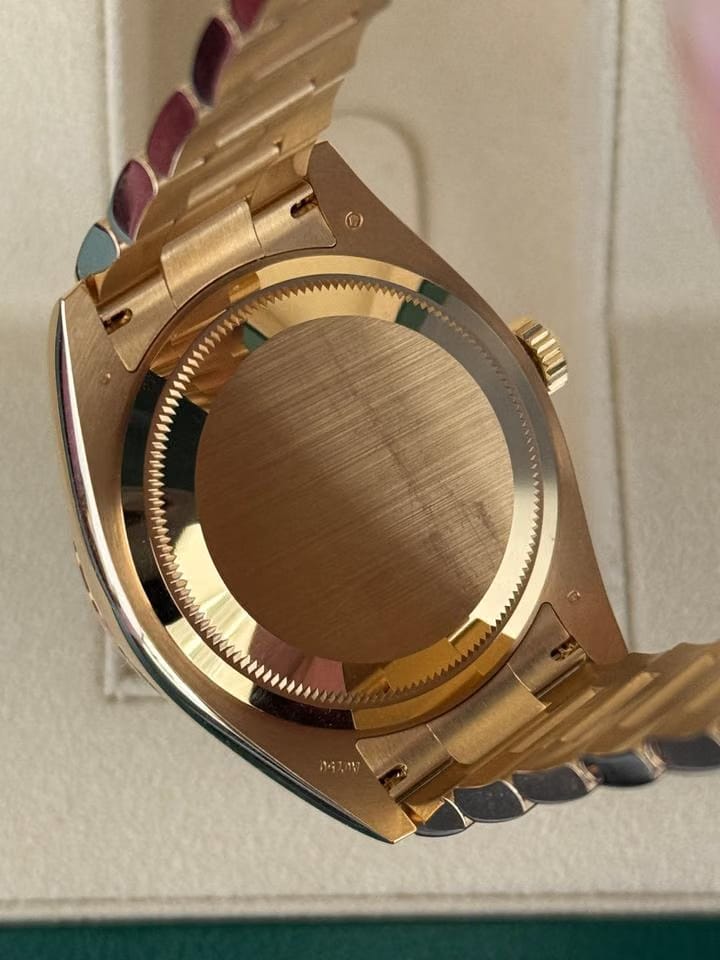 Rolex | Sky-Dweller | 326938 | Yellow gold | 42 mm | Yellow gold | Black | Automatic